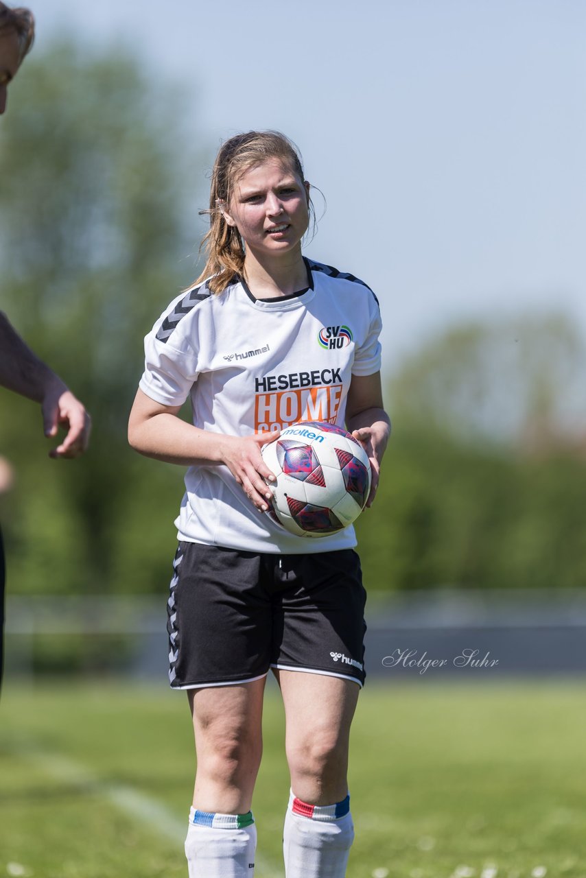 Bild 220 - F SV Henstedt Ulzburg - SV Fortuna Boesdorf : Ergebnis: 3:1